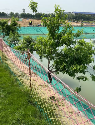 तालाब एक्वाकल्चर अस्तर समाधान 4 मीटर चौड़ाई सीमेंट कंबल कपड़ा फाइबर और सीमेंट पाउडर के साथ