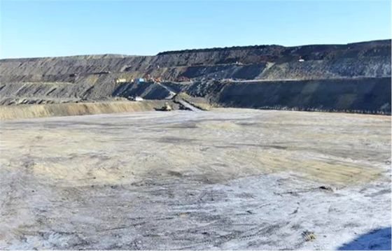 उच्च जल पारगम्यता, उत्कृष्ट छिद्रण प्रतिरोध और खदान जल निकासी प्रणालियों के लिए यूवी प्रतिरोध के साथ गैर बुना हुआ पॉलीप्रोपाइलीन जियोटेक्स्टाइल