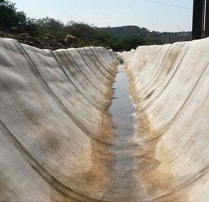 अल्ट्रा-फास्ट हार्डिंग हल्के और तह करने योग्य 4 मीटर चौड़ाई सीमेंट कंबल आपातकालीन मरम्मत और ढलान सुरक्षा के लिए