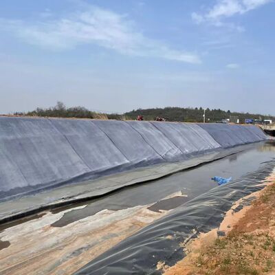 हाइड्रोलिक और निर्माण परियोजनाओं के लिए 4 मीटर चौड़ाई वाला हल्का कटने योग्य सीमेंट कंबल